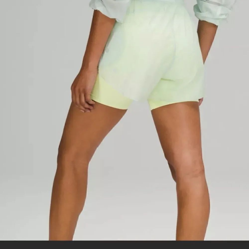 - Lululemon Step Out High-Rise Short 3" - Picture 11 of 12